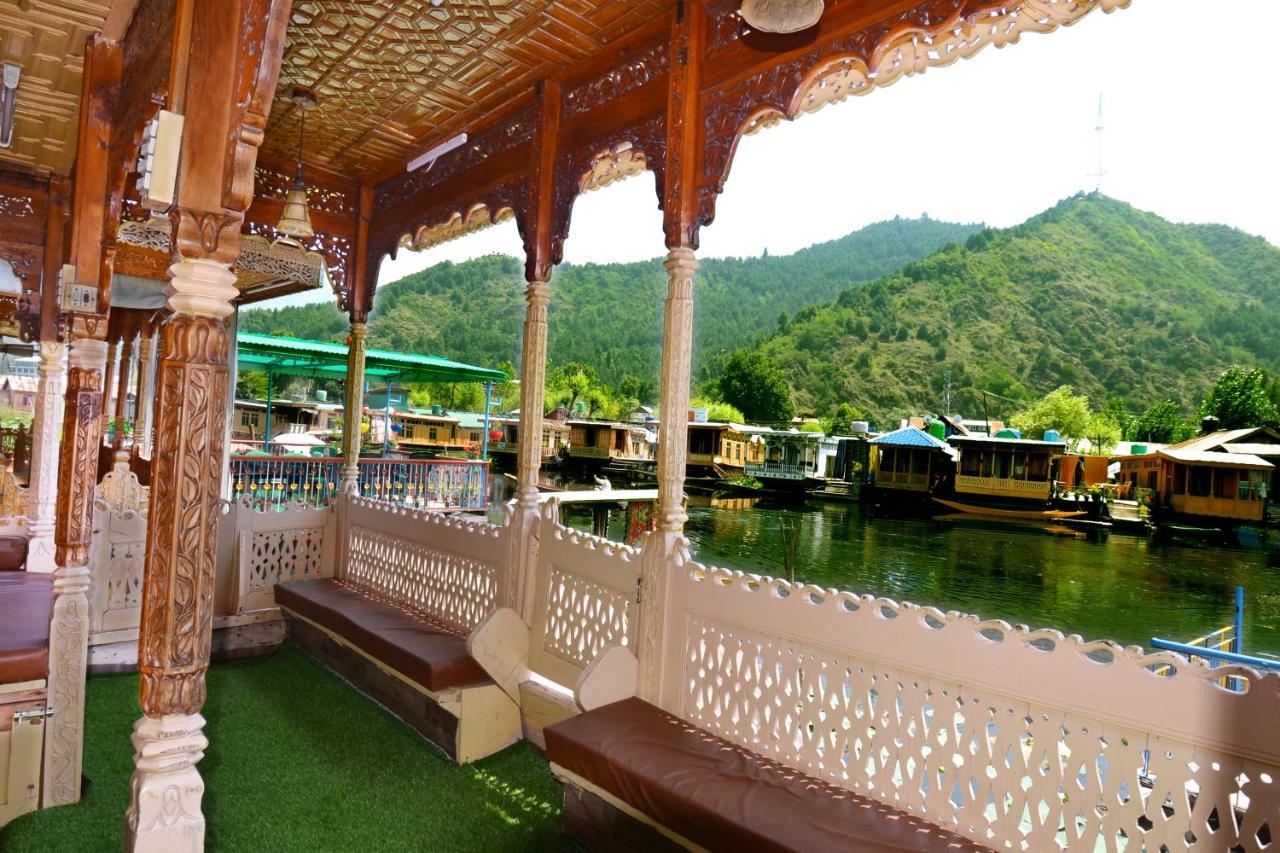 Heritage Shreen Houseboat Hotell Srīnagar Exteriör bild