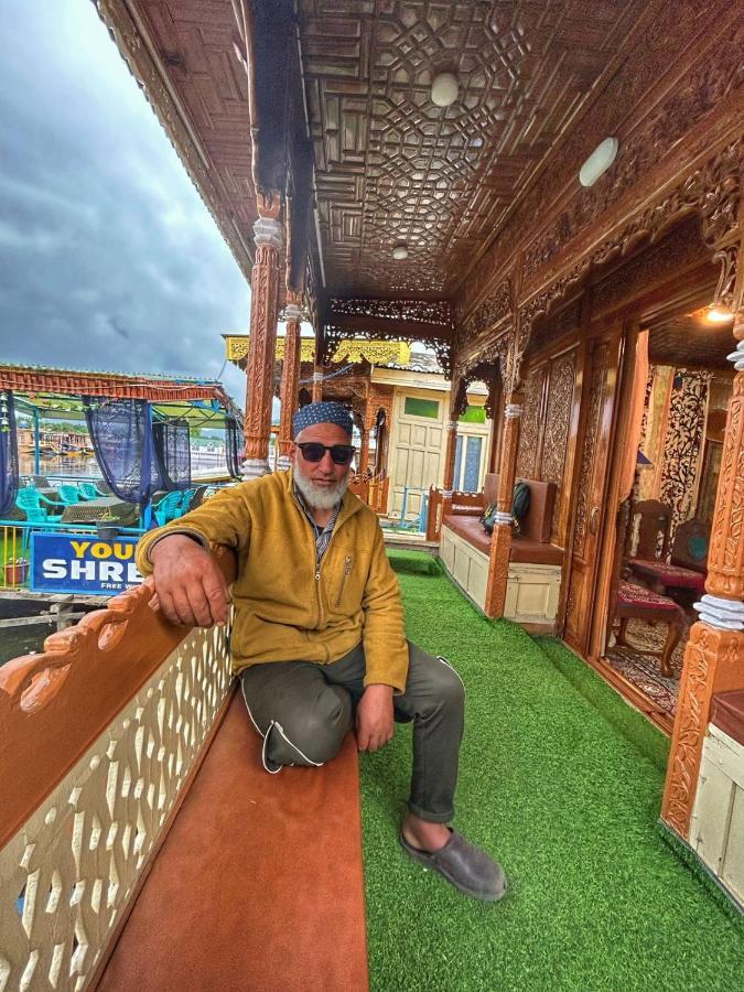 Heritage Shreen Houseboat Hotell Srīnagar Exteriör bild